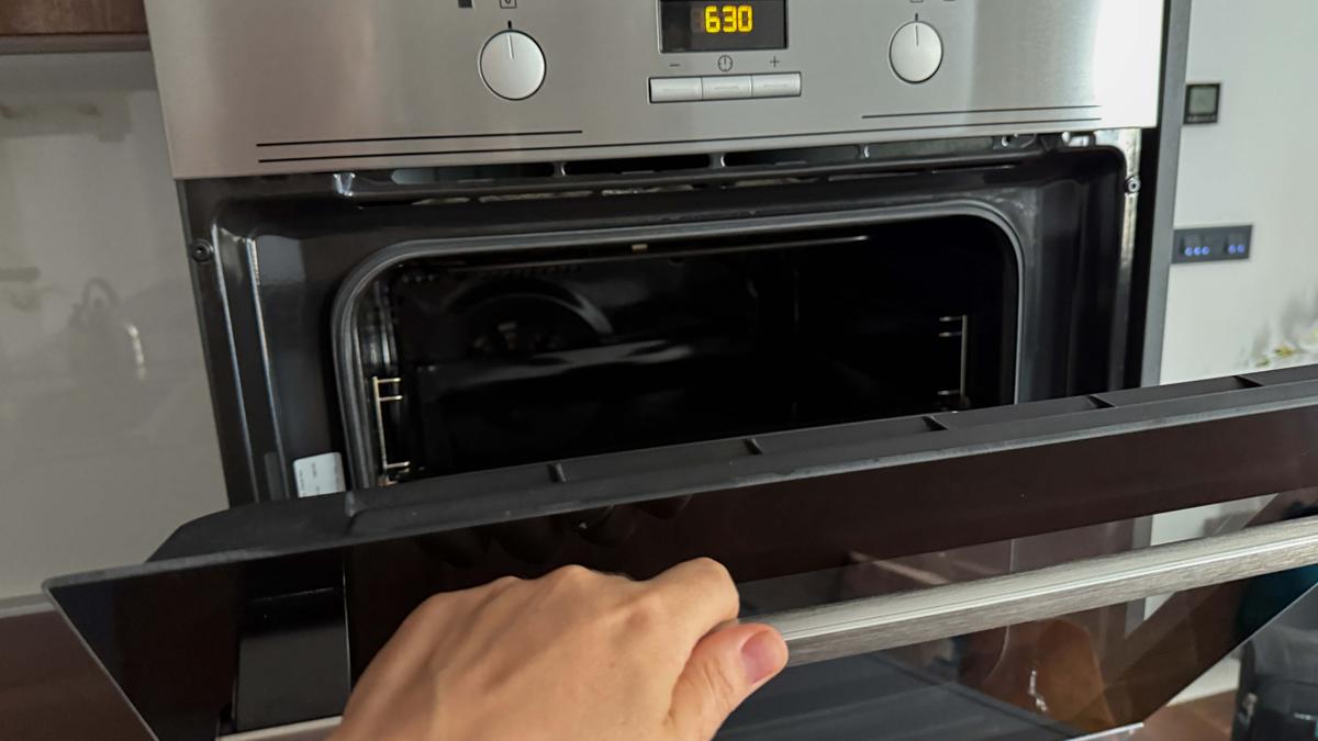 Gas stove and oven repair service in Cape Town
